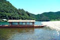日本の原風景が広がる四万十川流域。屋形船でのんびり景色を楽しみましょう。