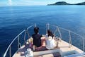 ファンダイビングは、浜崎マリーナから当店の大型ボートでご案内。船上からの眺めもお楽しみください。