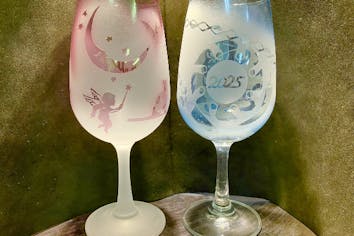 美術品　ワイングラス 浅草橋・ガラス工芸】呑む人にはうれしいワイングラスづくり おしゃれ