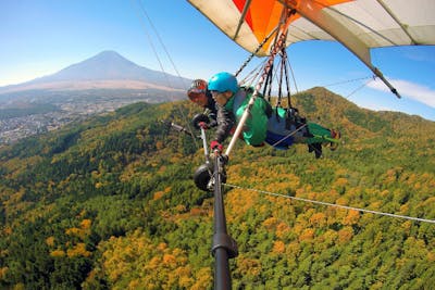 【ハンググライダー・タンデム（1人で参加）】気分転換に最適！鳥のように空を飛ぼう（所要時間約90分）｜アソビュー！