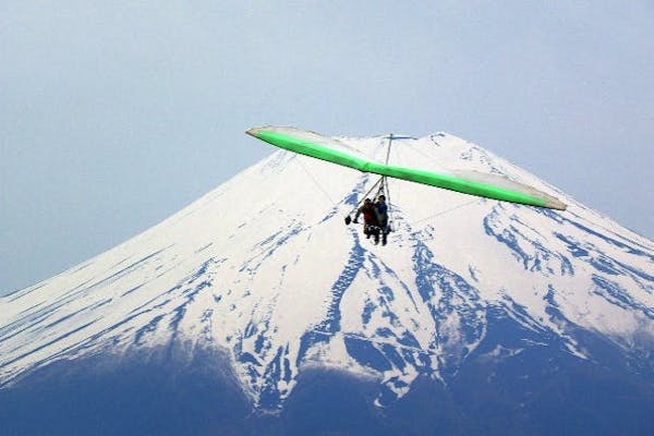 ハンググライダー・タンデム（4人で参加）】鳥になった気分で空中散歩