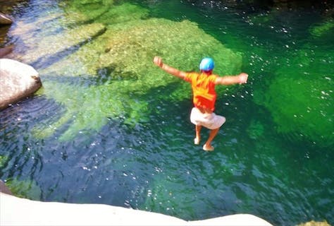 【半日】屋久島の森をはぐくむ清流で遊ぼう！爽やか沢登り体験