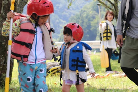 【岐阜長良川・ラフティング・半日コース】楽しみ方は子どもが決める！ゆったり半日ラフティングツアー＜3才から参加可能！＞写真プレゼント！