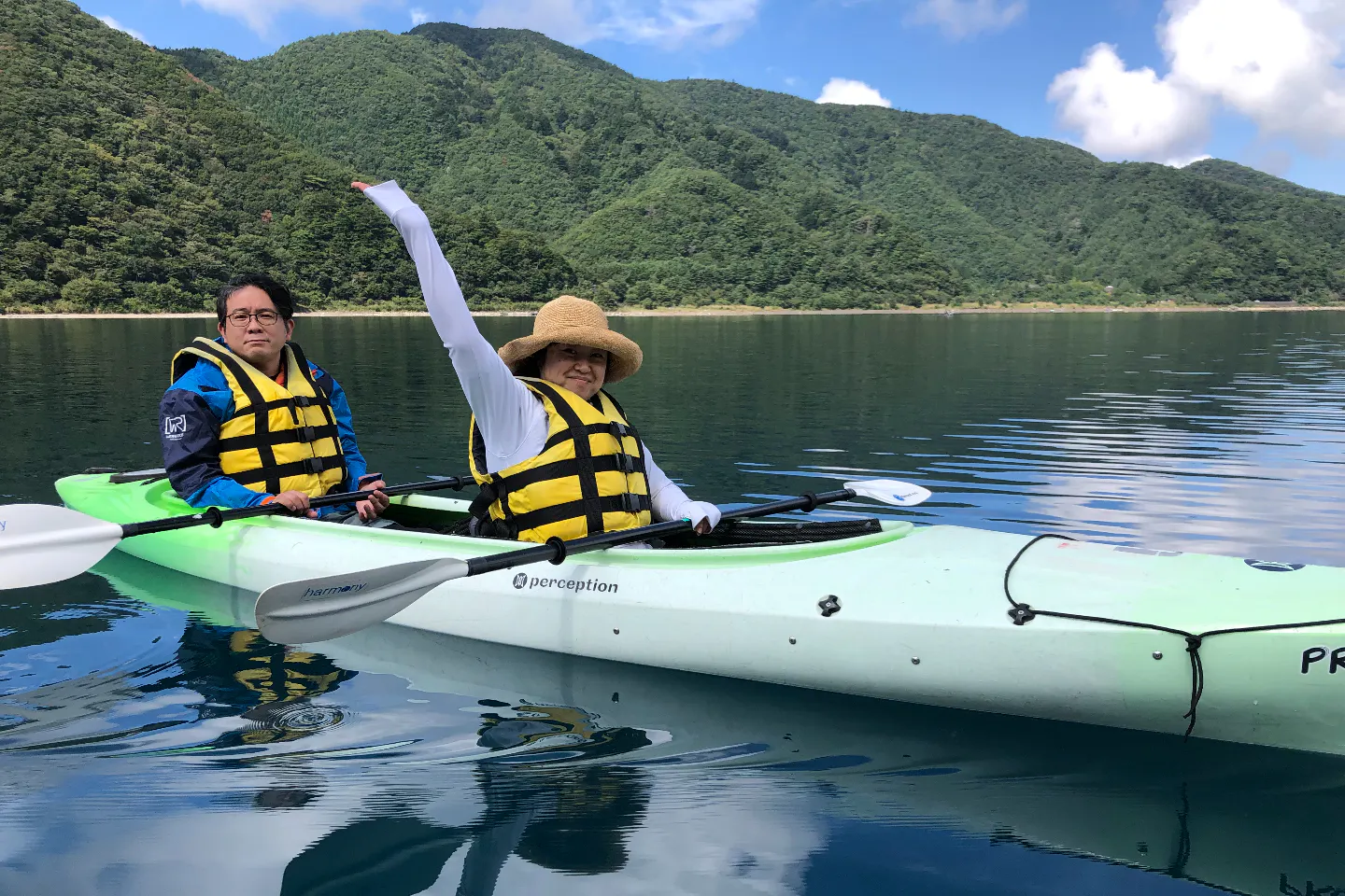 1日 昼食付 山梨県本栖湖 鹿カレー ハンモックで一休み 贅沢カヤック体験 アソビュー