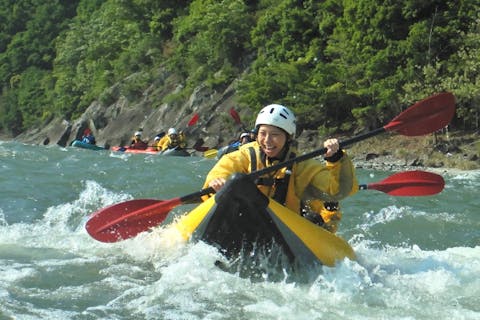 【半日体験】迫力の激流が目の前に！ダッキーで自由自在に川下り！