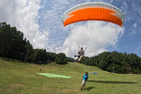 【長野・八ヶ岳・パラグライダー】初めての方におすすめ！自分の力で浮かび上がろう！（半日体験）