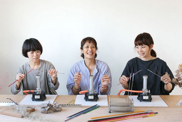 kinari浅草橋店は東京都台東区にてとんぼ玉のガラス細工体験をご提供しています。