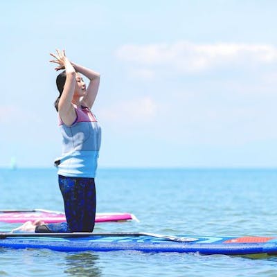 神奈川 逗子 ヨガ 静かな海の上で 心と体をリラックス Supヨガ体験 アソビュー 神奈川 逗子 ヨガ 静かな海の上で 心と体をリラックス Supヨガ体験 アソビュー