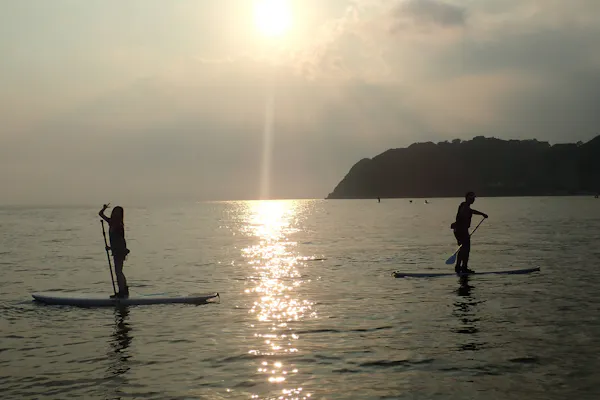 神奈川・逗子・SUP】最高の夕陽を海の上から堪能しよう！SUPサンセット
