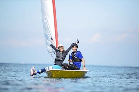 ヨットスクールでのヨット体験の予約なら 国内最大級のレジャー予約サイト アソビュー