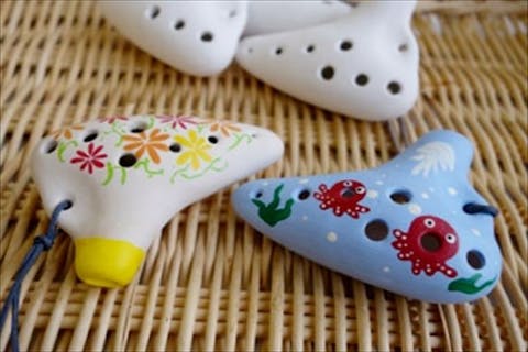 秋田 田沢湖 陶芸体験 純朴な音に癒される ミニオカリナ絵付け体験 アソビュー