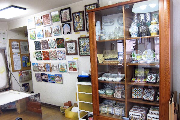 表札】神田・絵付け・色と模様が美しいスペインタイルアート｜アソビュー！