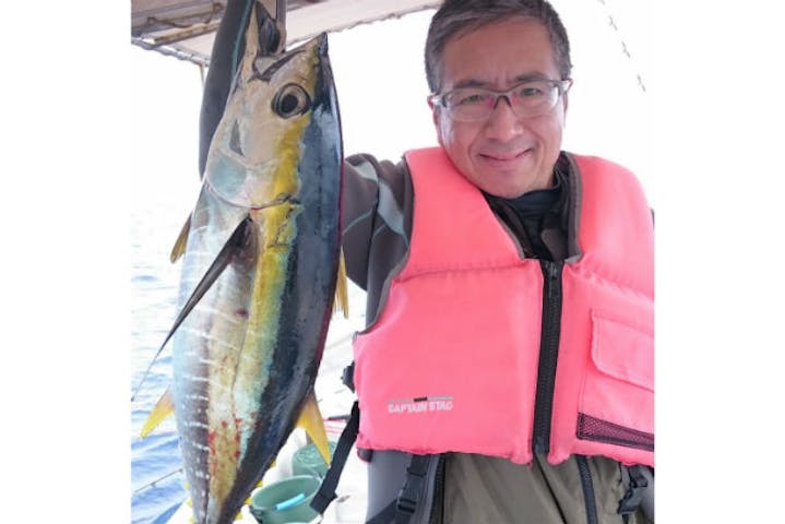 沖縄 海釣り体験 短時間でどんどん釣れてお子様 女性も大はしゃぎ 海釣り体験 アソビュー