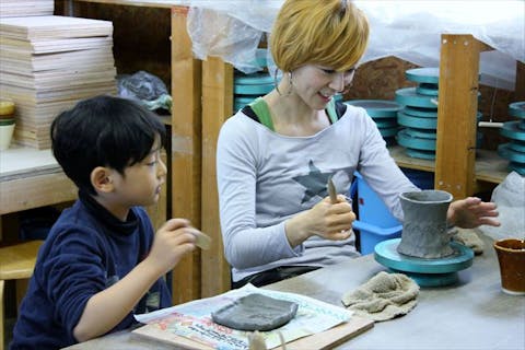 【長野・手びねり体験】八ヶ岳野辺山高原の自然を楽しみながら、のんびり陶芸体験