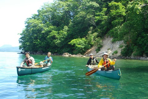 【北海道・和琴半島・レイクカヌー】ゆっくりと時間が流れる穏やかな湖でレイクカヌー