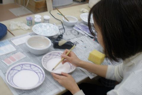 【阪急塚口駅徒歩5分・陶芸体験】3回のレッスン。土選びから釉掛けまで全工程を体験！