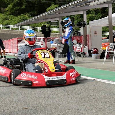 山梨 レンタルカート 本格的なサーキットを疾走 最速ドライバーを決めよう アソビュー 山梨 レンタルカート 本格的なサーキットを疾走 最速ドライバーを決めよう アソビュー