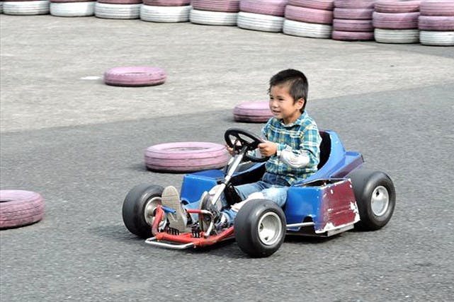 神奈川・カート】4歳からOKの電動カートで、子ども向け・はじめての