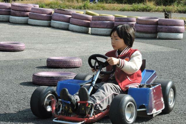 神奈川・カート】4歳からOKの電動カートで、子ども向け・はじめての