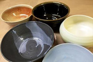 大阪・天王寺・陶芸】Myどんぶりを作ろう！手びねり体験｜アソビュー！