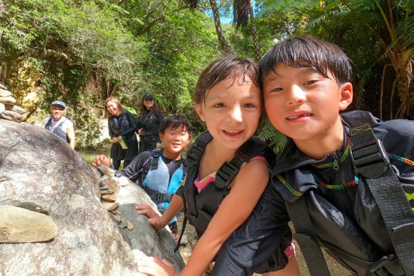 やんばる(大宜味村)開催／ター滝／約3時間】リバートレッキング！冒険