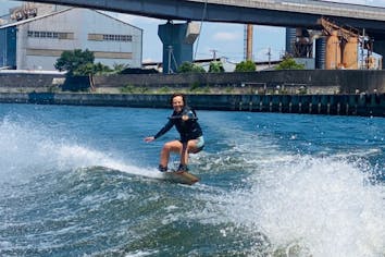 大阪・淀川・ウェイクボード・30分間】とことん遊ぶクタクタプラン