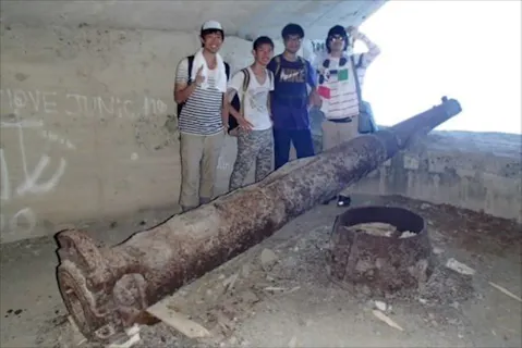 【小笠原父島・戦跡ツアー1日】父島に眠る戦争の記憶を追体験！ 陸・海軍の戦跡を巡るツアー