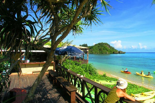 トロピカルビーチスタッフ 英語版 トロピカルビーチスタッフ 英語版 トロピカルビーチ – 宜野湾市