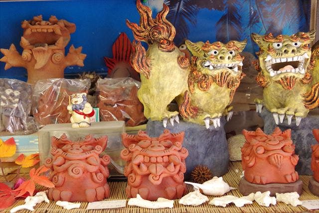 湘南シーサー窯 ゆい陶芸倶楽部は、オリジナルのシーサー作りをお手伝いします。