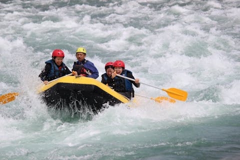 【富山・黒部川・ラフティング】小学生から参加OK！初めてのラフティングにおすすめです