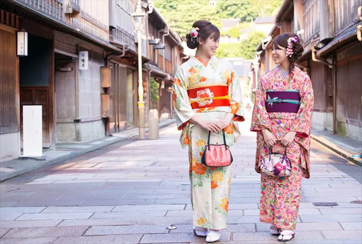 金沢 着物レンタル プロカメラマンのロケーション撮影つきカップルプラン アソビュー