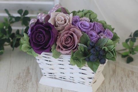 【神奈川県座間市・プリザーブドフラワー体験】あなたの気持ちを形にするアレンジメント