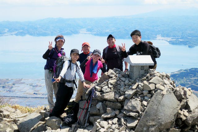 福島県にある磐梯山（ばんだいさん）の力では、様々な登山ツアーを行っています。