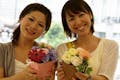 講師の岩橋康子は36年間、花に触れてきました。生徒の立場に立った指導が人気です。