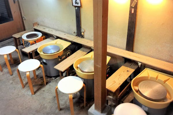 大阪・陶芸・趣のある工房で電動ろくろ体験（120分・3個作成の内1個