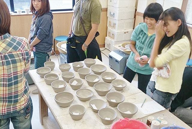 陶芸教室黒窯（くろがま）は、初心者から上級者まで陶芸をお楽しみいただける陶芸教室です。