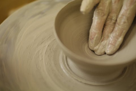 名古屋・電動ろくろ体験（1時間30分・2個製作・箸置きプレゼント）