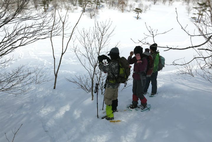 宮城 トレッキング 1日 冬限定 雪化粧をまとった泉ヶ岳をスノーシューで歩こう アソビュー