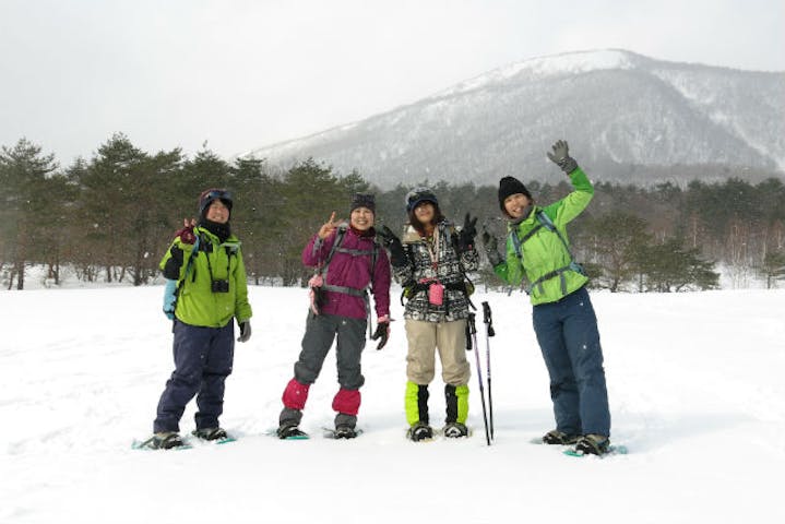 宮城 トレッキング 1日 冬限定 雪化粧をまとった泉ヶ岳をスノーシューで歩こう アソビュー