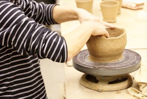 【静岡・浜松・陶芸】現役陶芸家が教える、ビギナー歓迎のてびねり体験プラン