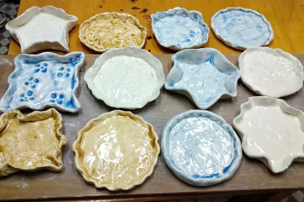 名古屋・陶芸体験】名古屋駅より徒歩5分！1番簡単なやり方で陶器のお皿