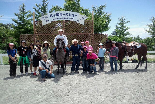 【岐阜県郡上市・乗馬体験・40分】明野高原でカウボーイになろう！ウエスタンスタイルの乗馬体験