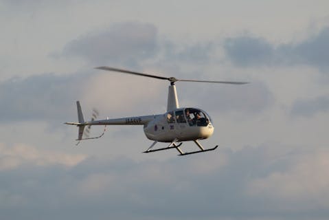 大阪 ヘリコプター遊覧飛行 ヘリチャーター 料金比較 予約 アソビュー