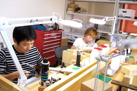 【静岡・彫金体験】少人数制でゆったり学べる！シルバーリング作りにトライ