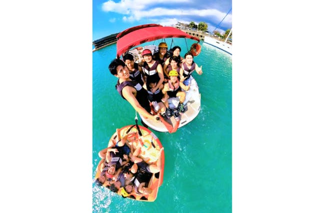 【沖縄・宜野湾・お得なアクティビティセット】フライボード＆お任せマリンアクティビティ2点セット！