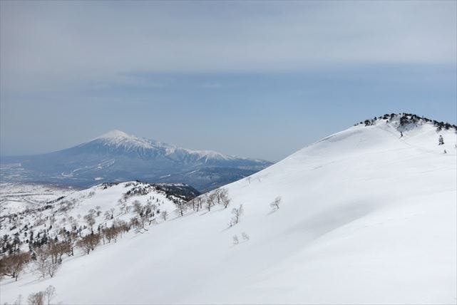 八幡平・バックカントリー】パウダースノーを滑走！入門者のバック