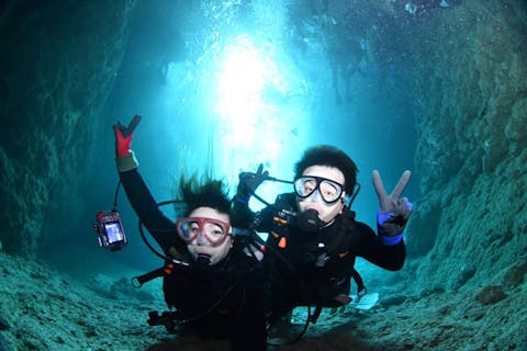 1組貸切！高確率&ラクラク【青の洞窟ボート体験ダイビング】GoPro写真動画・エサやり・温水シャワー・シャンプー・ドライヤー・駐車場・すべてコミコミ！