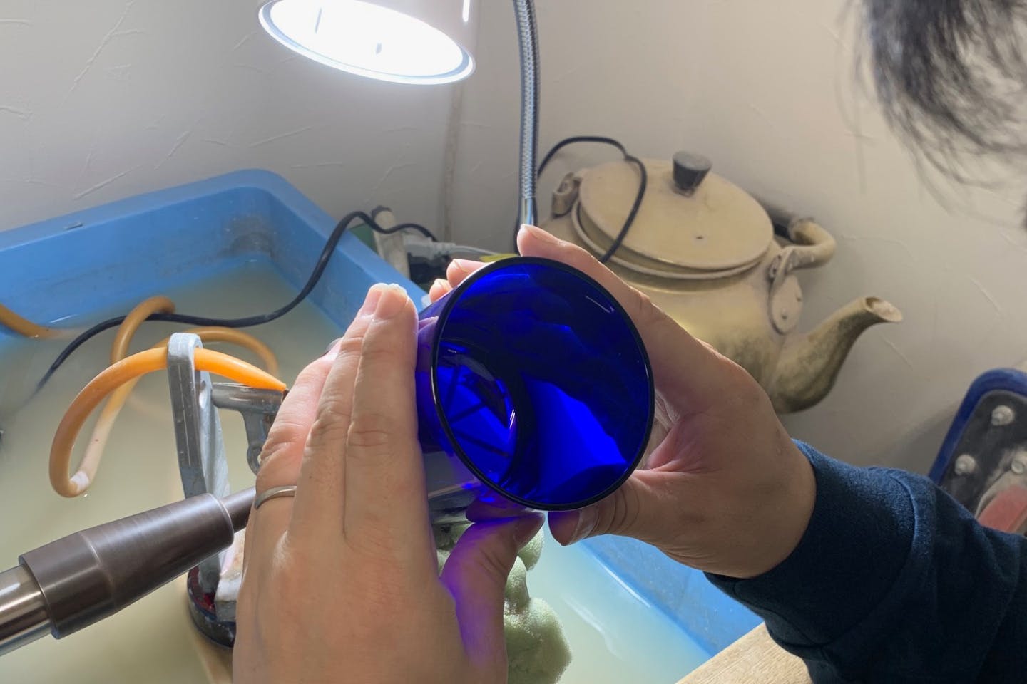 色あり（青または赤）グラス1個切子体験　現役の江戸切子伝統工芸士が直接指導！