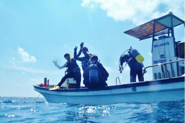 【沖縄・久米島・ファンダイビング・2ボート】少人数制・貸切OK！まったりゆったり楽しみながら、ファンダイビング