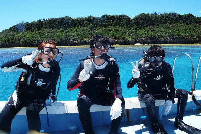 【沖縄・体験ダイビング】ビギナー歓迎！ボートに乗って、サンゴの森へでかけよう！